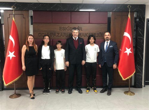 Robotex Türkiye Girişimcilik Mücadelesi  Safranbolu Bölgesinde 1. Olan Etkin Koleji Ortaokul Öğrencileri Kaymakamımız Ömer Ulu’yu Ziyaret Etti.